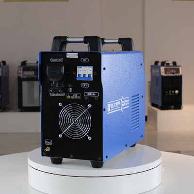 CNCインバーター血しょうカッター機械IGBT技術の倍は220V/380Vを入れた