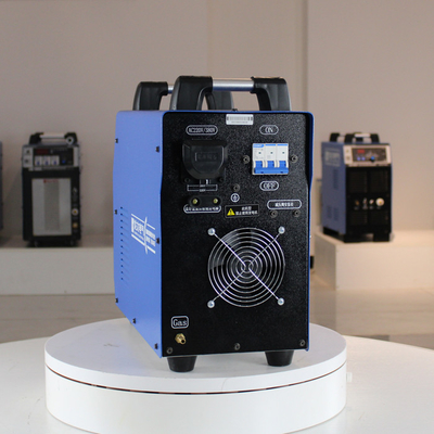 CNCインバーター血しょうカッター機械IGBT技術の倍は220V/380Vを入れた